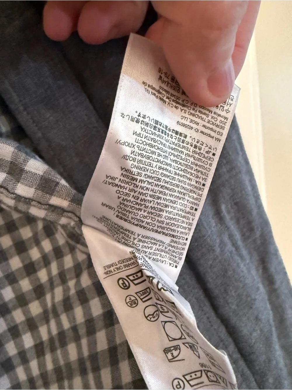 Banana Republic Men's Gray Button-Front Shirt with Check Lining